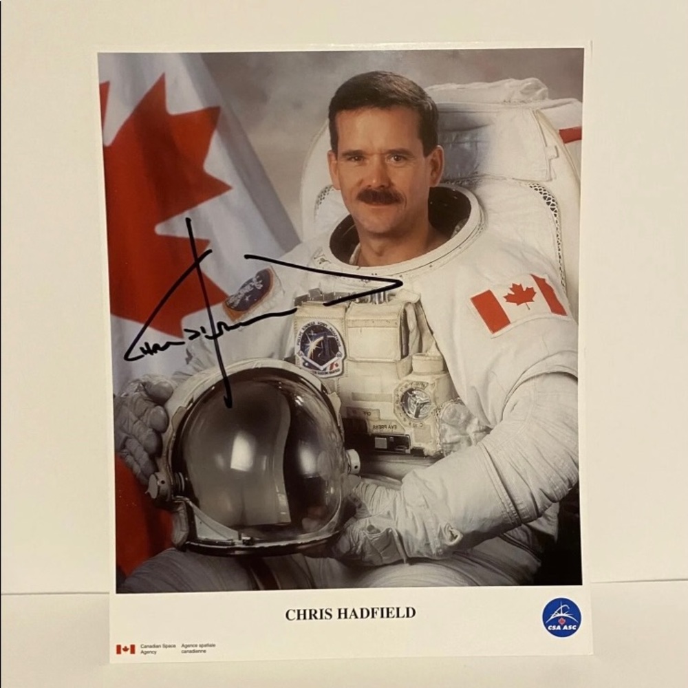 Chris Hadfield Canadian Astronaut Autographed Photo 8x10